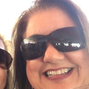 Meet your Posher, Miriam